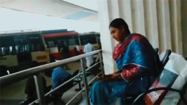 Tamil Daring Guy Flash Dick – Infront Of Bass Station Porn